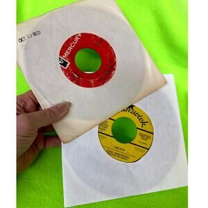 2 LOUIS ARMSTRONG 45rpm Singles - I‎ Believe / So Long Dearie